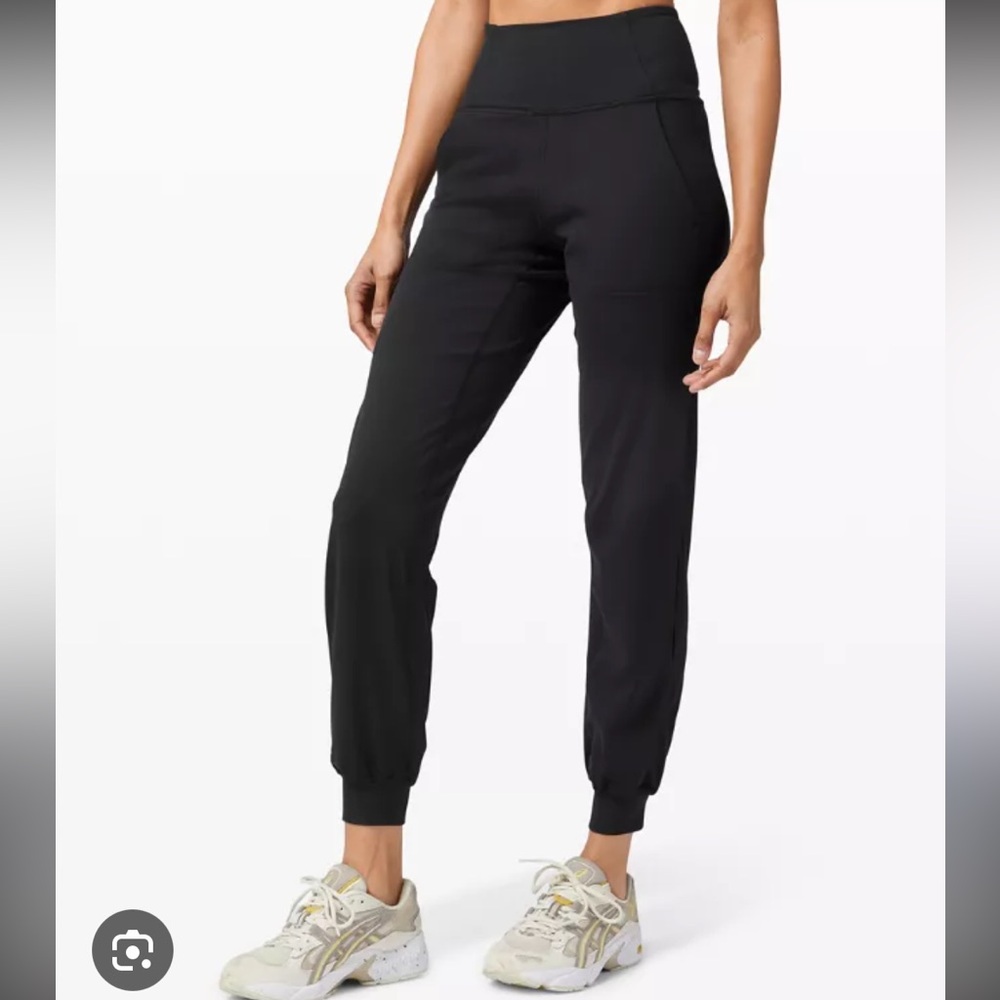 Lululemon align jogger size 4